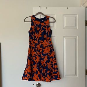 JCrew dress size 0. Zipper in back. Attached inner lining is dark blue.